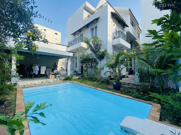 Villa, nhà riêng cho thuê Thảo Điền, Q2. Vị trí đẹp, giao thông thuận lợi, LH 0903652452 Mr. Phú