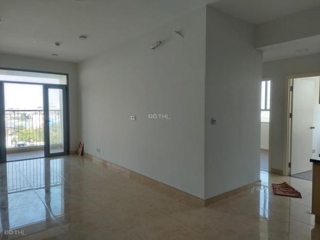 Cần bán căn góc 3PN 83m2 LuxGarden, nhà trống, bán 2 tỷ9. LH: 0978272427 (có zalo)