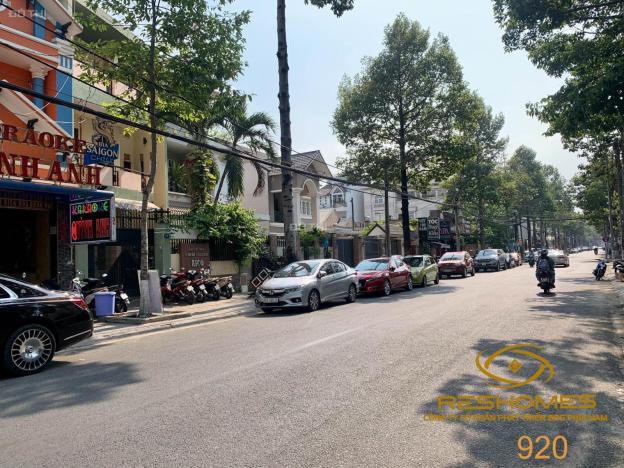 Mặt bằng cho thuê góc 2 mặt tiền đường Trương Định ngang gần 10m giá cực tốt chỉ 25 triệu