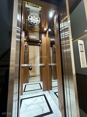 Chính chủ tôi cần cho thuê nhanh nhà có thang máy siêu đẹp tại Thái Hà,DT 65m2 x 7tầng.Giá chỉ 27tr