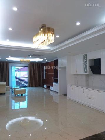Chính chủ cần bán gấp căn nhà mặt ngõ tại Cát Linh Giảng Võ Hào Nam Đống Đa dt 72 m2 giá 28,5 tỷ