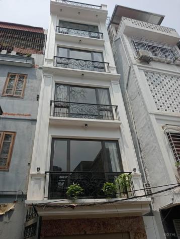 Cần bán căn nhà xây mới tại Thụy Khuê Lạc Long Quân Phường Bưởi Quận Tây Hồ dt 46 m2 gia 11… ty