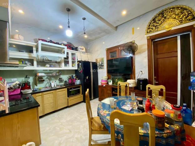 Bán nhà riêng tại Phường Thượng Thanh, Long Biên, Hà Nội diện tích 65m2 giá 11.5 Tỷ