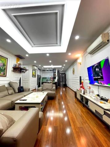 Cần bán căn góc toà nhà mặt đường Nguyễn Cơ Thạch 127m2, tầng trung, tặng nội thất xịn, rẻ nhất tt