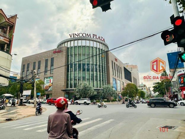 Nhà bán 2 mặt tiền đường Phạm Văn Thuận, phường Tam Hiệp 200m2 ngang 7m gần Bitis; giá 32 tỷ.