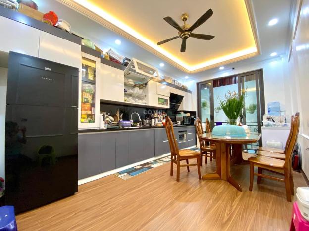 Cần Bán nhà Nguyễn Sơn, Long Biên, thang máy, gara ôtô. 75m2 giá 10.9 tỷ