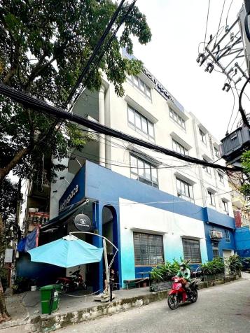 Cho thuê nhà mới mặt tiền ngang 5m đường Hồng Hà, Phú Nhuận