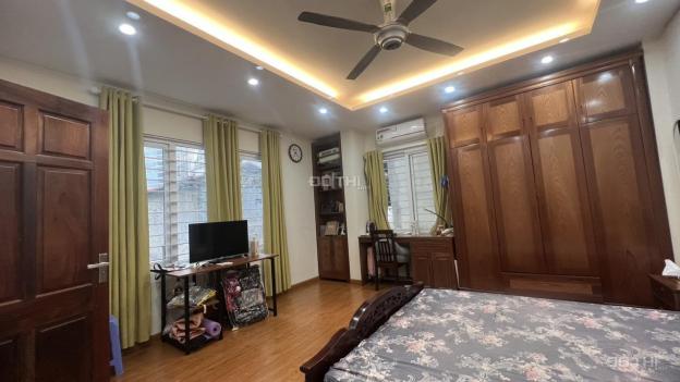 CẦN BÁN NHÀ TRẦN DUY HƯNG, 4 TẦNG, MẶT HỒ, ĐẮC ĐỊA, GARA, NGÕ THÔNG Ô TÔ, 90 M2, 26 TỶ