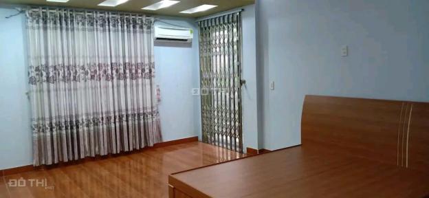 Cho thuê nhà 4 tầng đầy đủ đồ trong ngõ Lửa Hồng, Tôn Đức Thắng, giá chỉ 7 triệu/tháng.