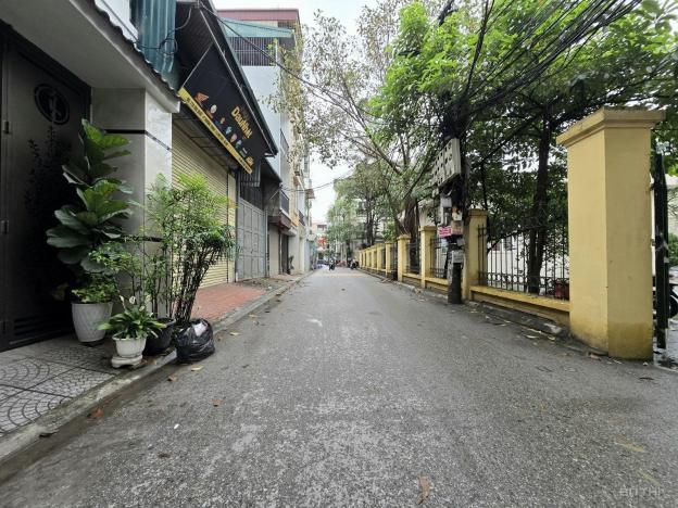 Bán nhà riêng tại Đường Gia Quất, Long Biên, Hà Nội diện tích 60m2 giá 10 Tỷ