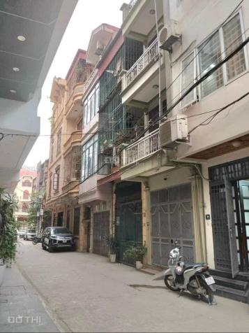 Chính chủcần bán gấp căn nhà tại Phố Nghĩa Tân Hoàng Quốc Việt Cầu Giấy dt 62 m2 giá 18,8 tỷ